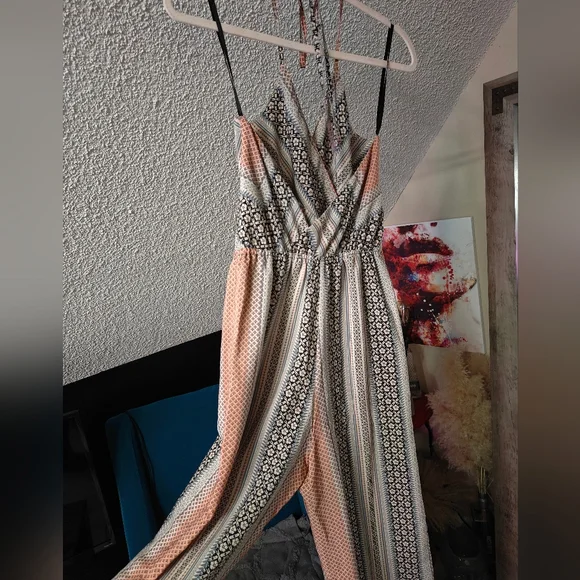 2for30✨ Fire Los Angeles Bogo Halter Wide Leg Jumpsuit With Pockets - Picture 5 of 9